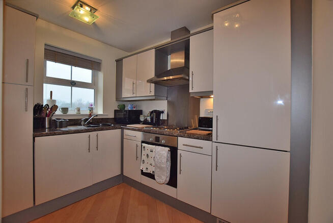 1 bed Flat for sale Image 4