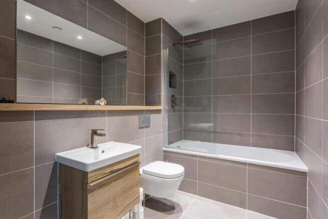 3 bed Town House for sale Image 12