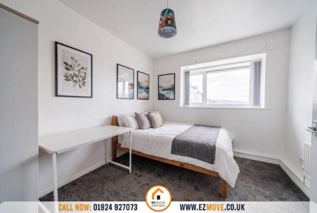 2 bed Flat for sale Image 4