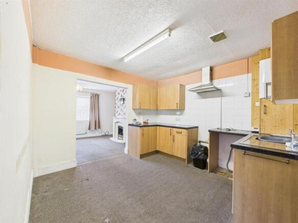 1 bed Semi-Detached Bungalow for sale Image 5