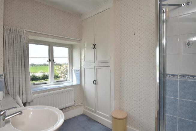 Bathroom/Shower Room