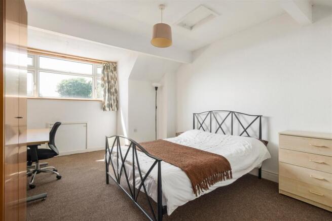 3 bed Terraced for sale Image 12