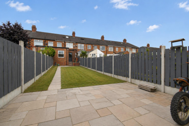 3 bed Terraced for sale Image 4