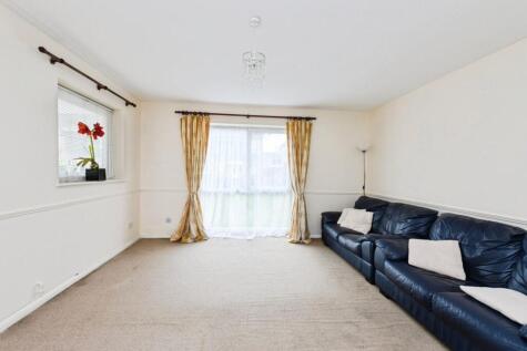 St. James Road, Sutton, SM1