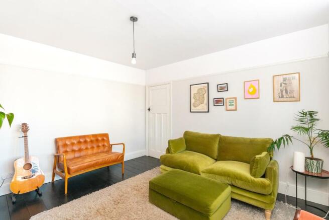 DAORRELLUB11 - Living Room A.jpg
