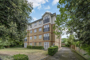 Flat 11, Chichester House, Galsworthy Road, Kingston Upon Thames KT2 7BS