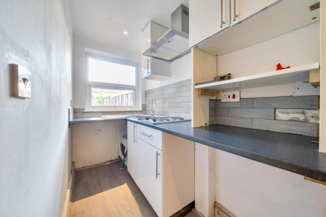 Open Plan Kitchen / Living / Dining / Bedroom