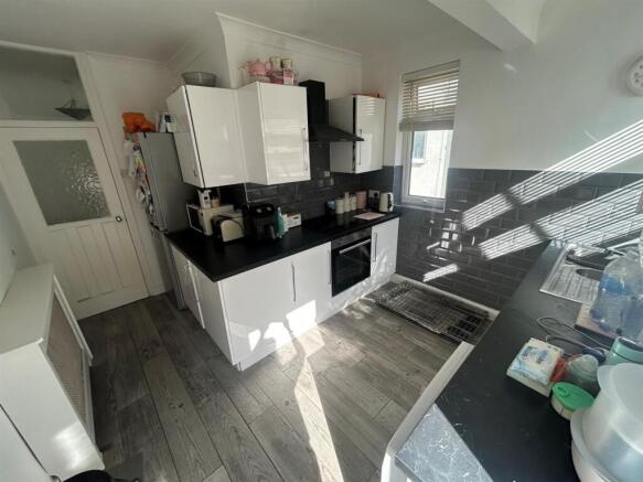 kitchen 1 - Copy.jpg