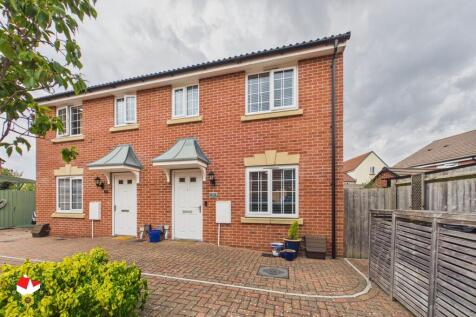 Fersfield Gardens Kingsway, Quedgeley, GL2