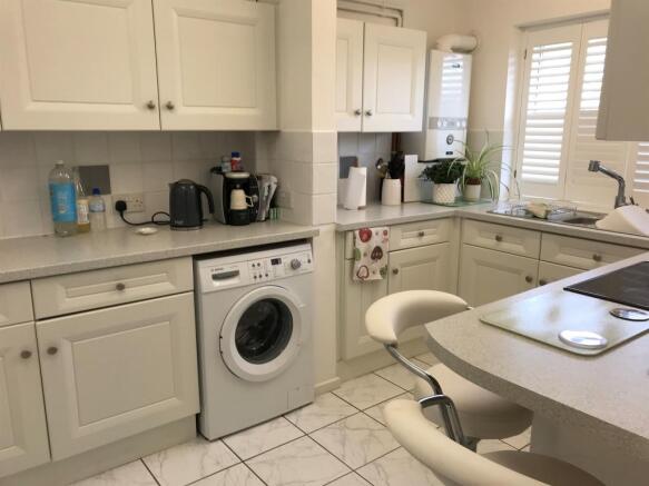 Kitchen/breakfast Room 