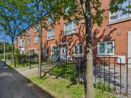 15, Topfield Grove, Salford M7 4DX