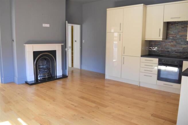 KITCHEN DINING ROOM