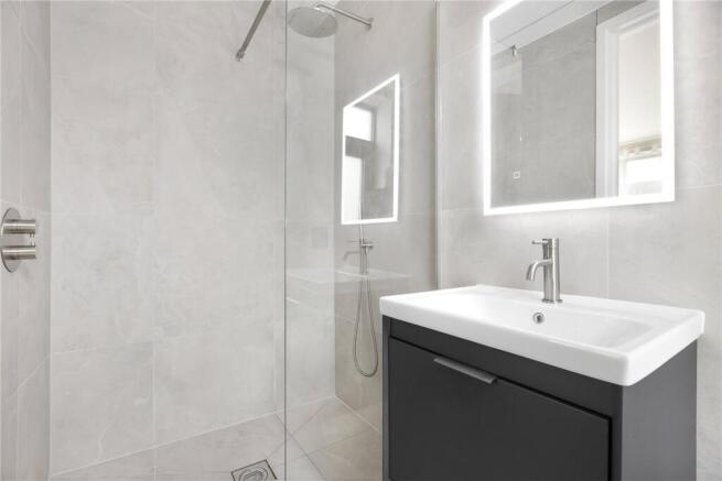 2 bed Apartment for sale Image 8