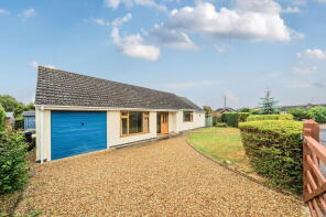 32, Mill Grove, Oakham LE15 7EY