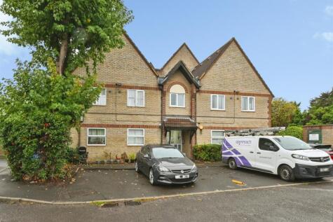 Parkside, WALTHAM CROSS