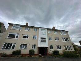 Flat 1/2, Weymouth Court, Weymouth Drive, Glasgow G12 0ER
