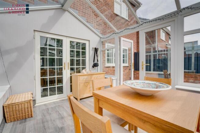 3 bed Detached for sale Image 8