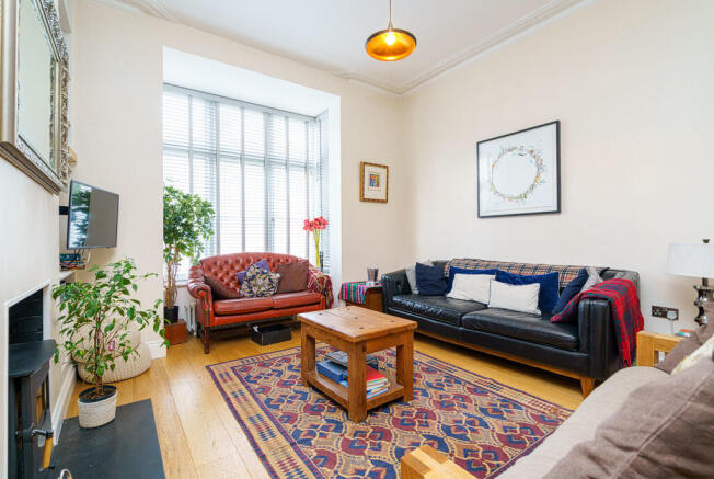 IMG_38853_21_orig...