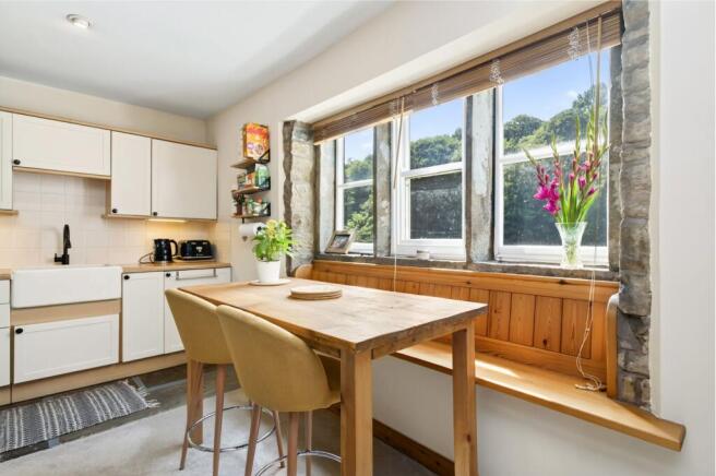 2 bed House for sale Image 7