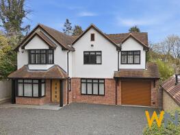 4 Little Garth, Middleton Road, Brentwood CM15 8DL