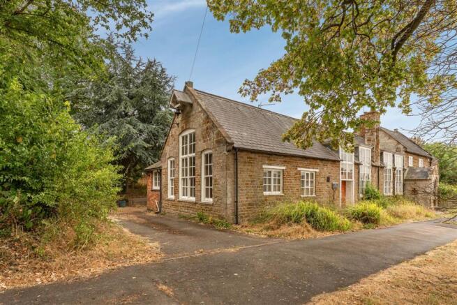 The Old School, Moreton Pinkney-2.jpg