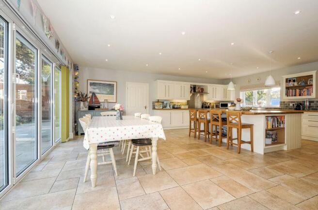 Kitchen/Living...