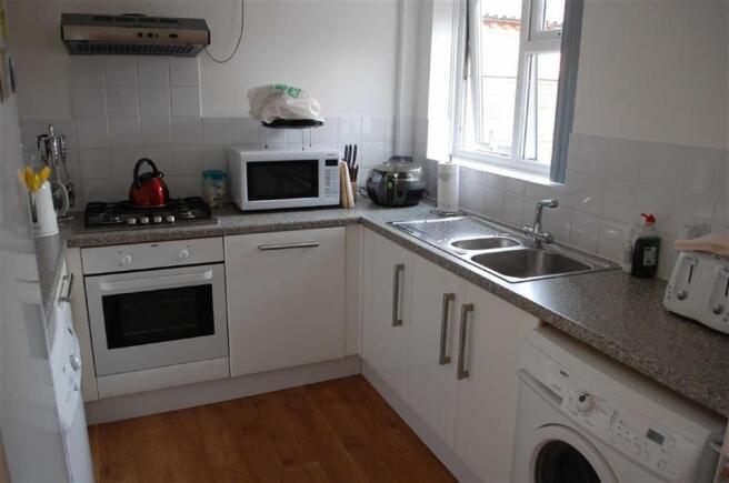 FAMILY KITCHEN