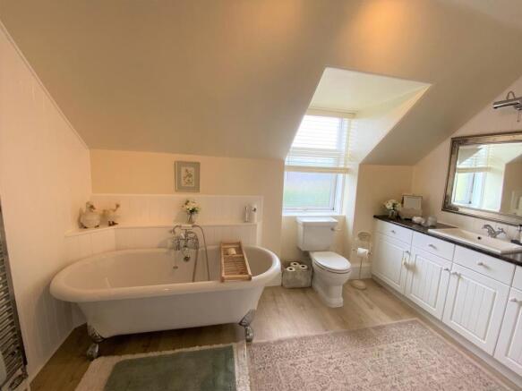 En Suite Bathroom