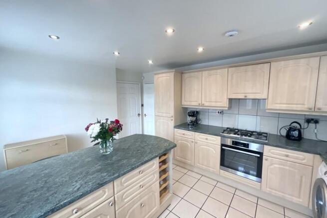 Danebrook Close, Sheffield, Sheffield, S2 1DJ photo 4