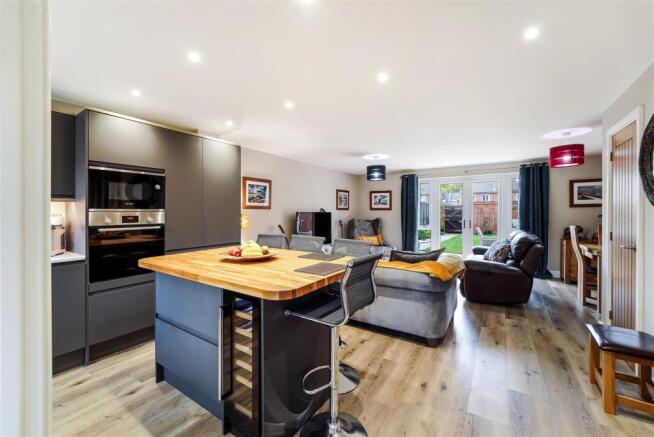 SHERWOOD WAY (6).jpg