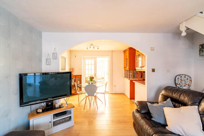 Hawkins Crescent, Bradley Stoke, Bristol photo 3
