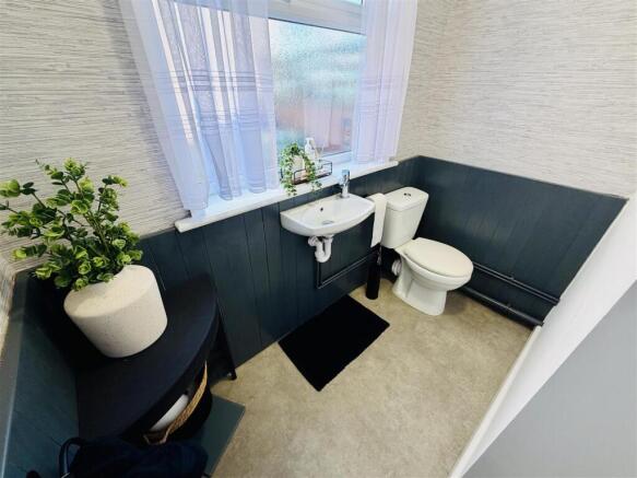 2 bed Terraced for sale Image 12