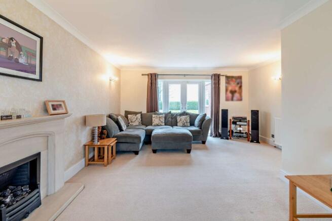 8547818-interior16-800.jpg