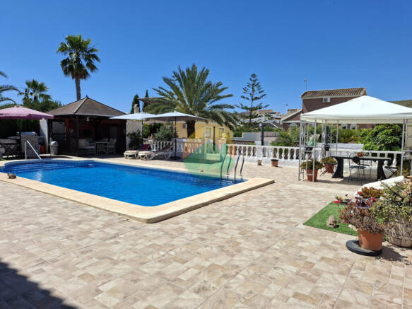 3 Bedroom Detached For Sale-NED647i-2