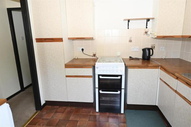 2 bed Semi-Detached Bungalow for sale Image 5