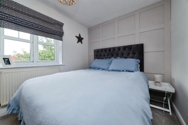 3 bed Semi-Detached for sale Image 9