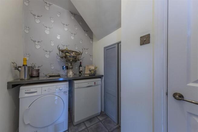 27 Marcliff Grove-013.jpg