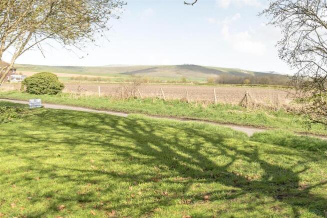 North Wessex Down and White Horse views.jpg