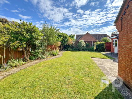 Albansfield, Offered with no onward chain!, Wymondham, Norfolk