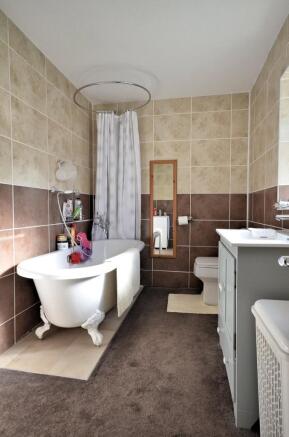 Photo 10
