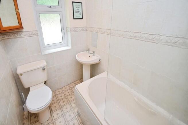 2 bed Detached Bungalow for sale Image 8