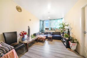22, Ryan Court, Baldry Gardens, London SW16 3PJ