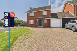 1, Derbydale, Rochford SS4 3BY