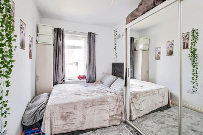 2 bed End of Terrace for sale Image 8