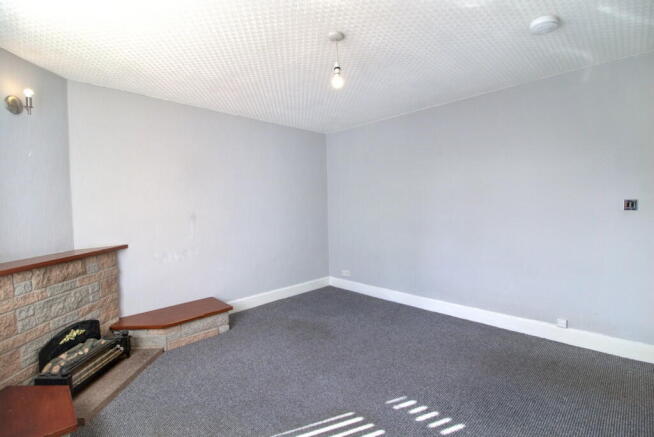 Ballater Avenue,Dumfries,DG1 3DP photo 4