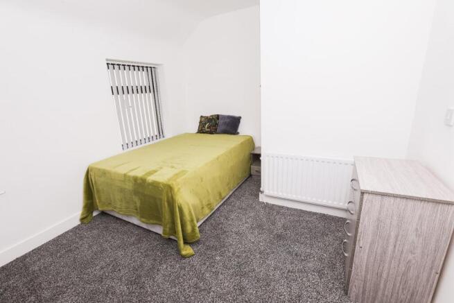 5 bed Terraced to rent Image 9