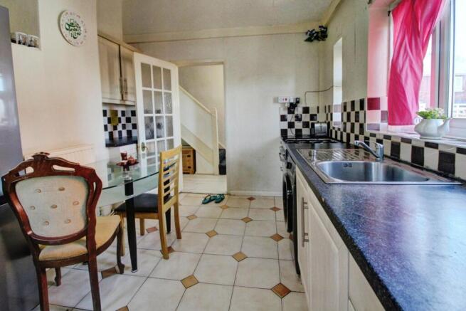 3 bed Semi-Detached for sale Image 5