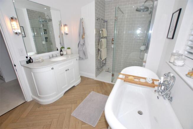 En Suite Bathroom