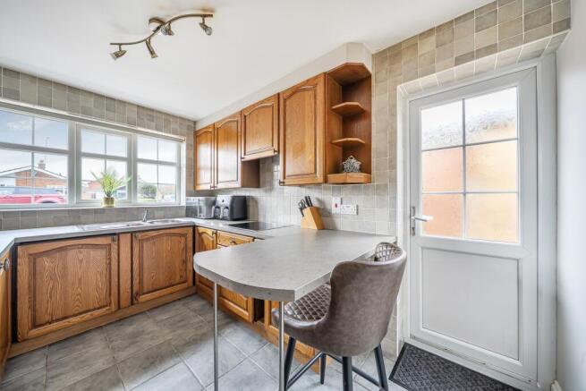 Kitchen / Breakfast Room