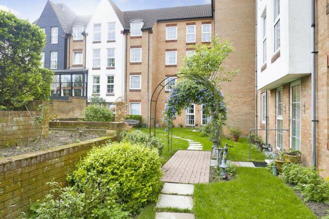 Communal Gardens 